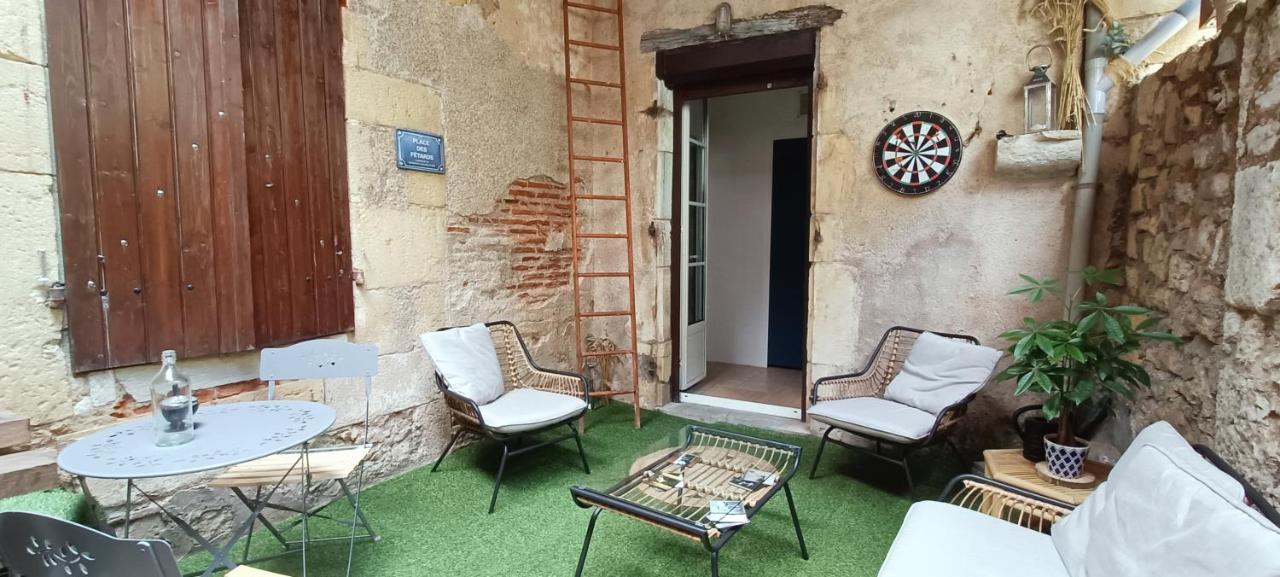 Studio Atypique Immeuble De 1820 Fumel Esterno foto